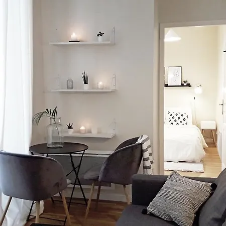 Paris-parodi Apartment